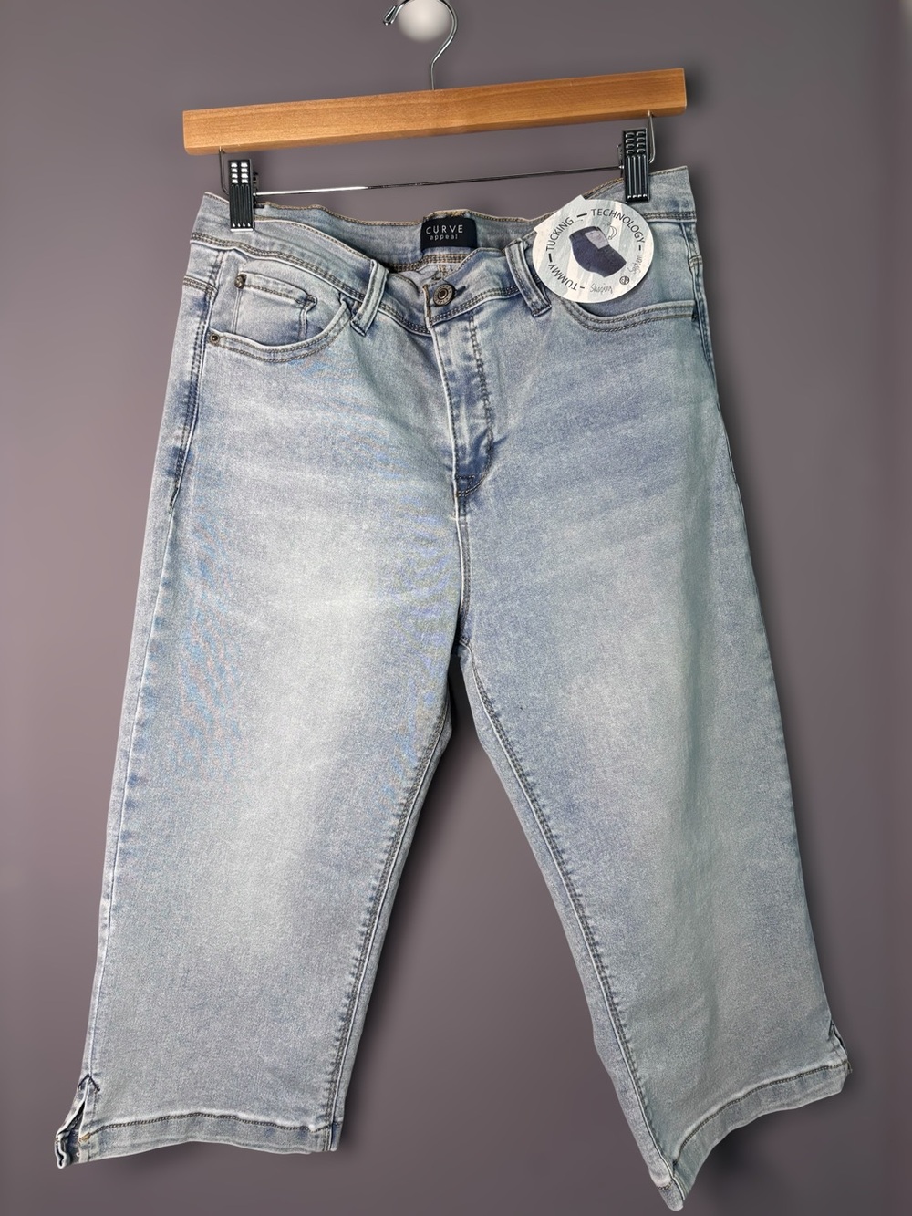 Curve Appeal Tummy Tucking Capri Light Wash Jeans 12